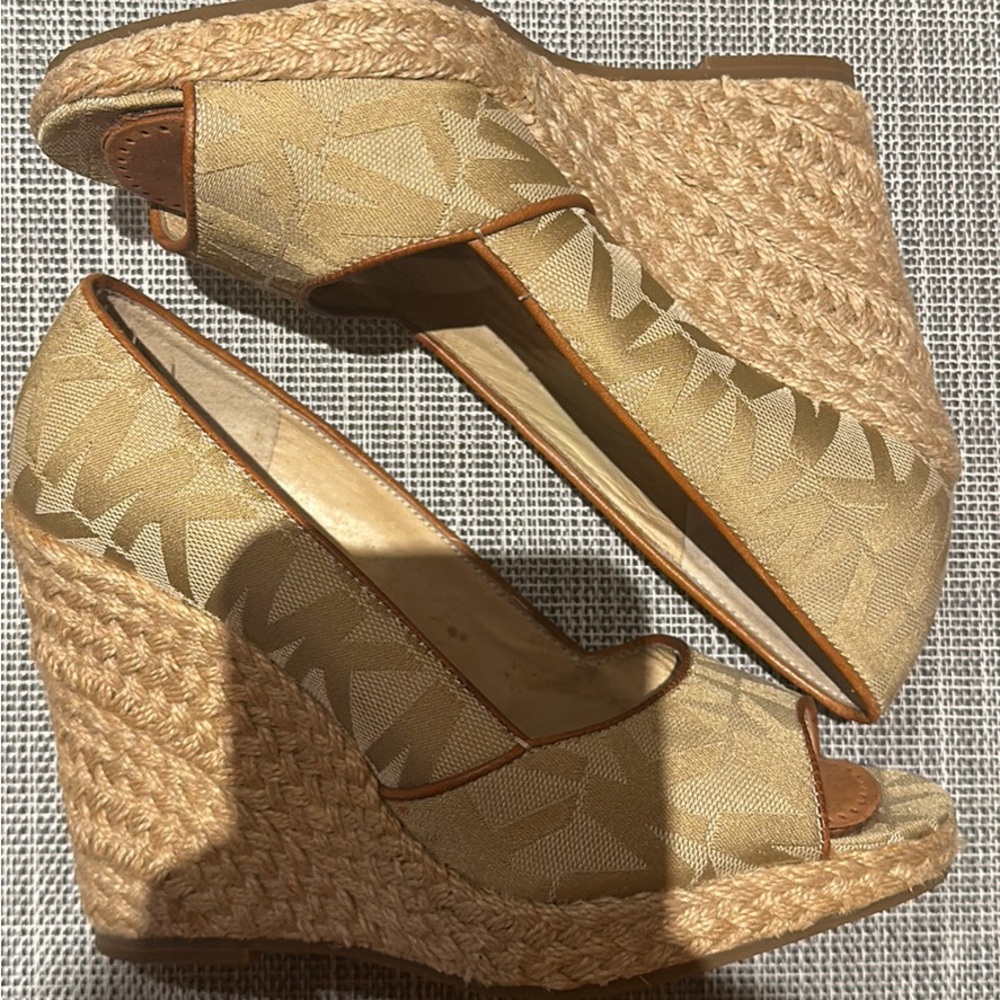 Micheal Kors Beige Wedge
